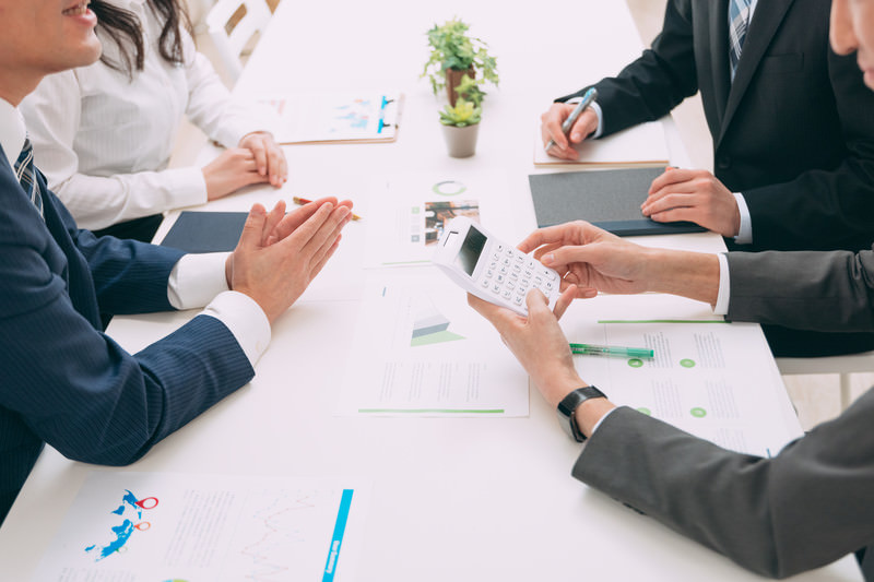 自分でやる?業者に頼む?SEOの判断基準